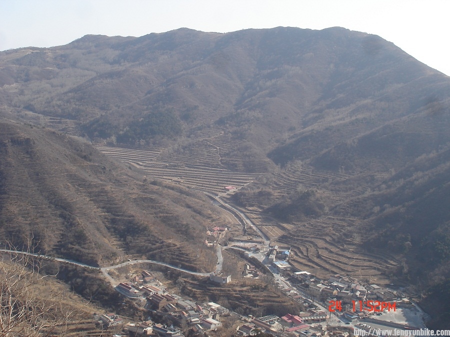 这条路就是从涧沟到妙顶骑行之路全长5公里。