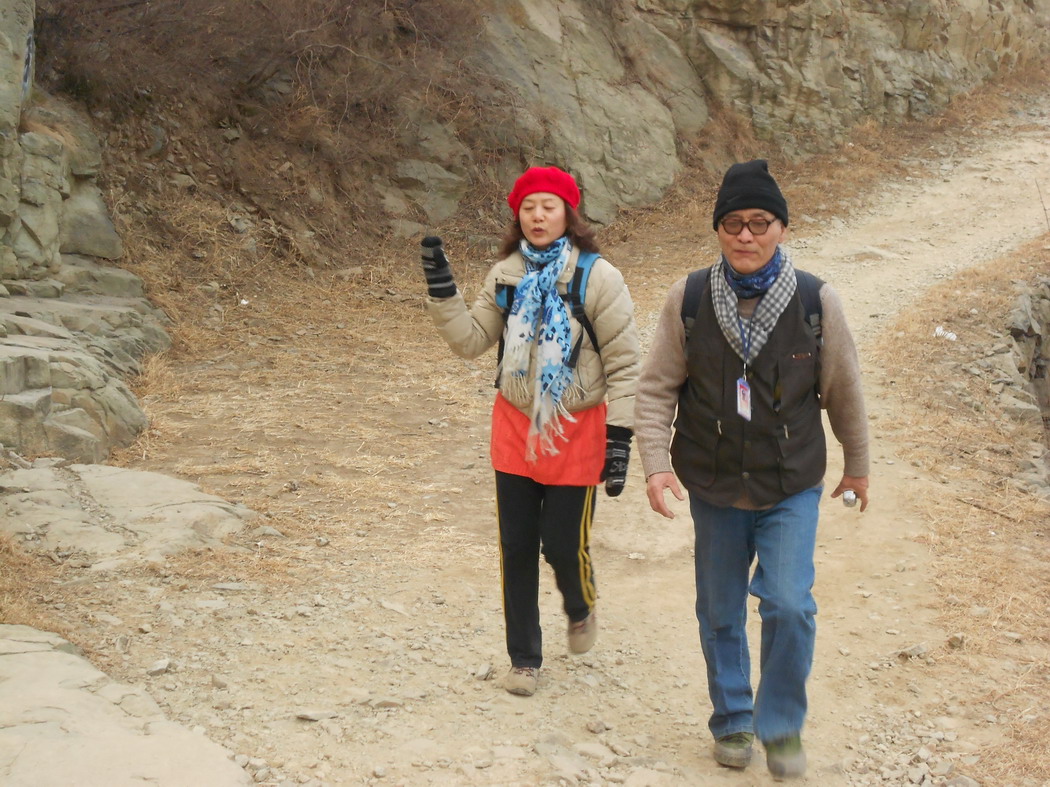 2012.2.5.从法海寺到香山 (24)_缩小大小.JPG