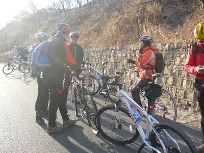 回来上去最大的坡，我是连推带跑上去的