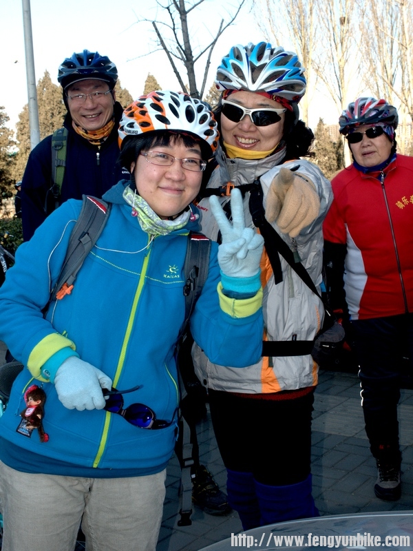 侯子静静与满队