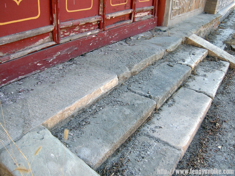 台阶还有老石板38.jpg