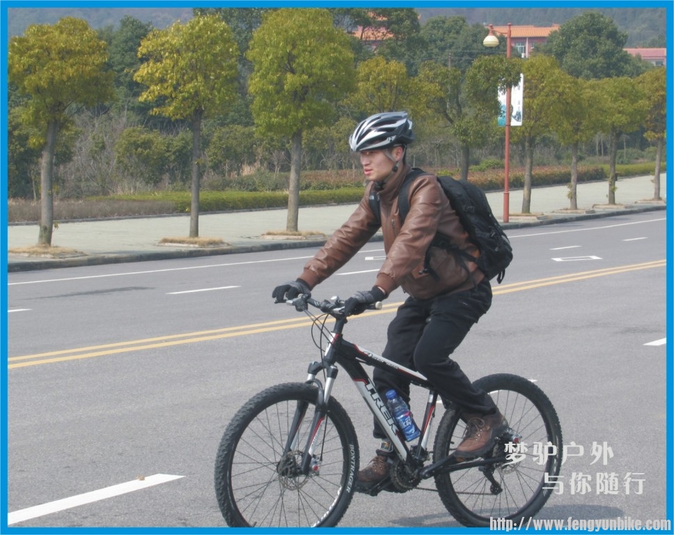 骑行2.jpg