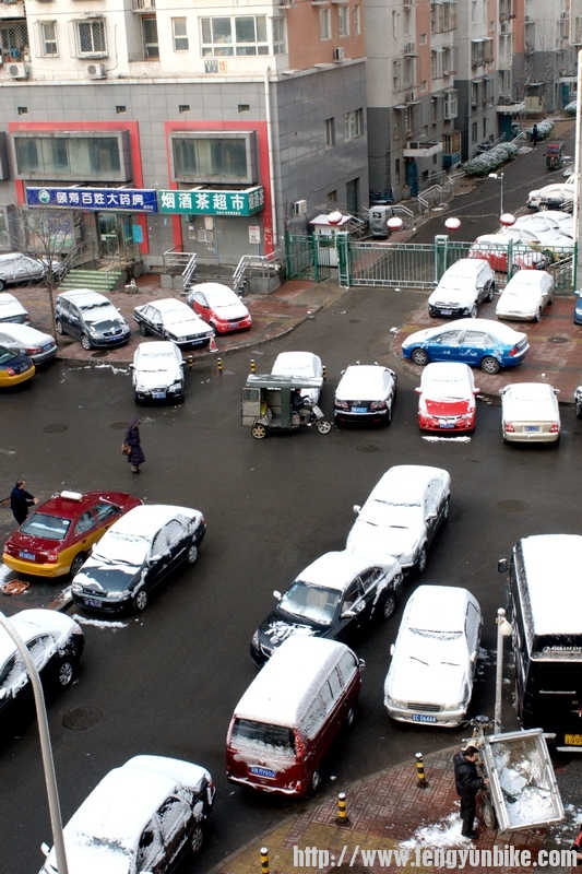 早上起来发现下雪了！