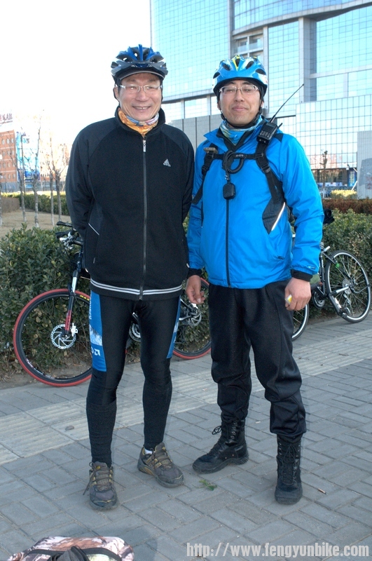 和天下独行合影