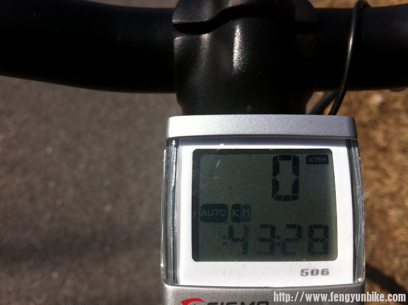 后面四公里基本上是边推边骑。