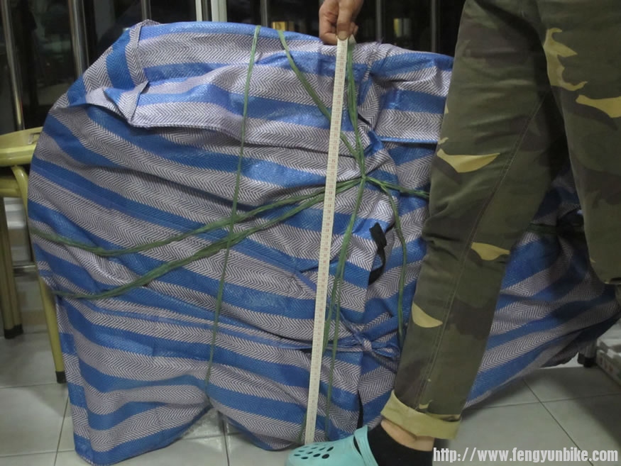 自行车拆掉装袋了