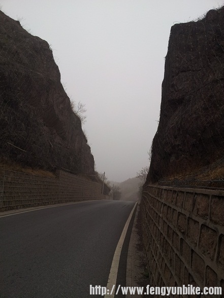 012第一个垭口.jpg