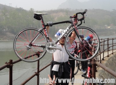 这是谁的剪刀手啊