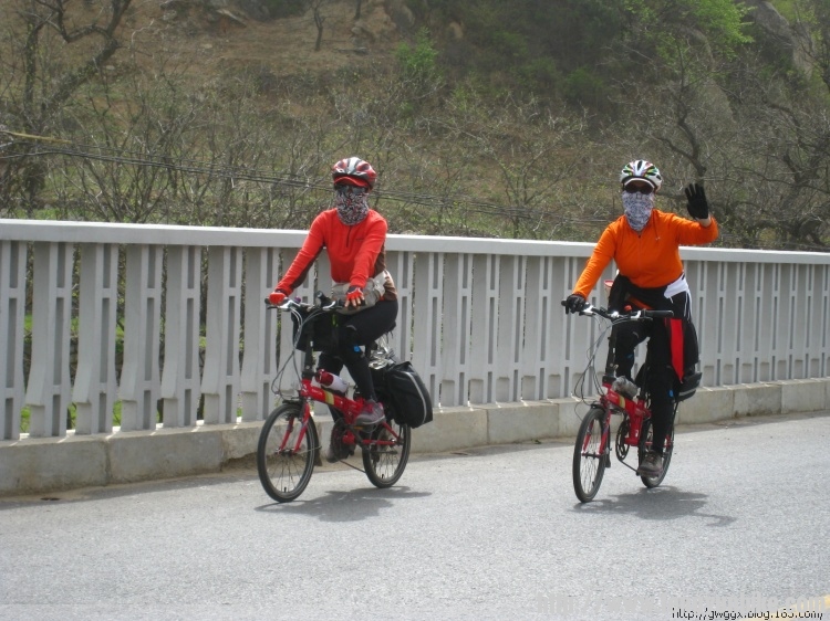 骑行中1.jpg