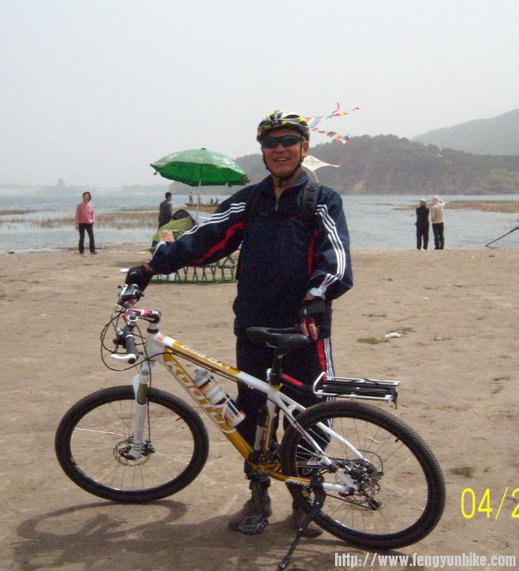 十三陵水库留影