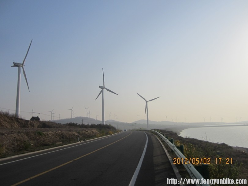 4.49风车阵.jpg