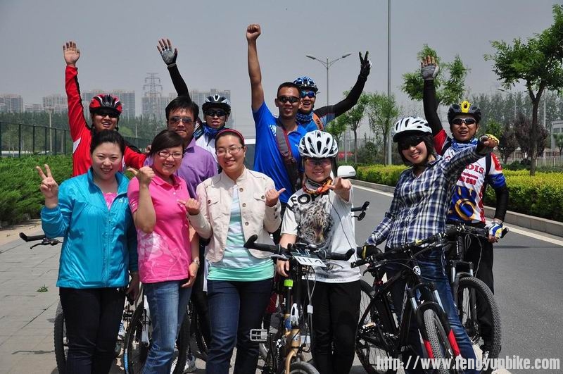 人全到，出发！