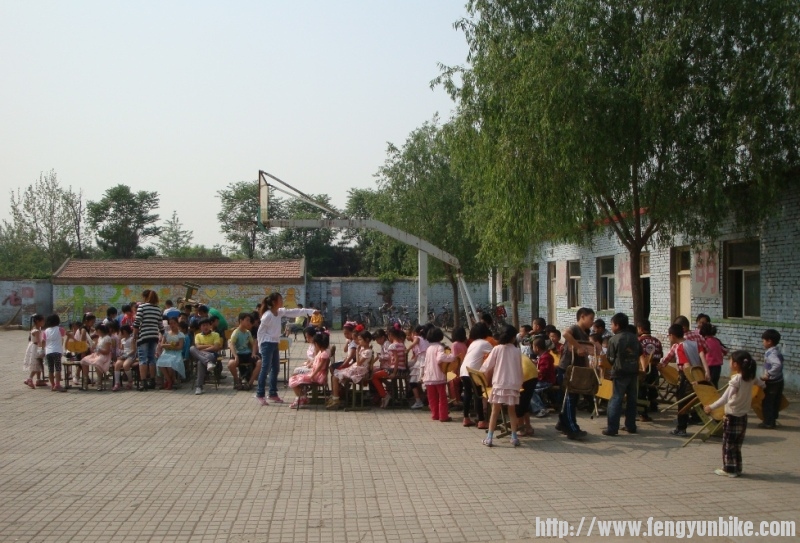 5.10红旗小学 015.jpg