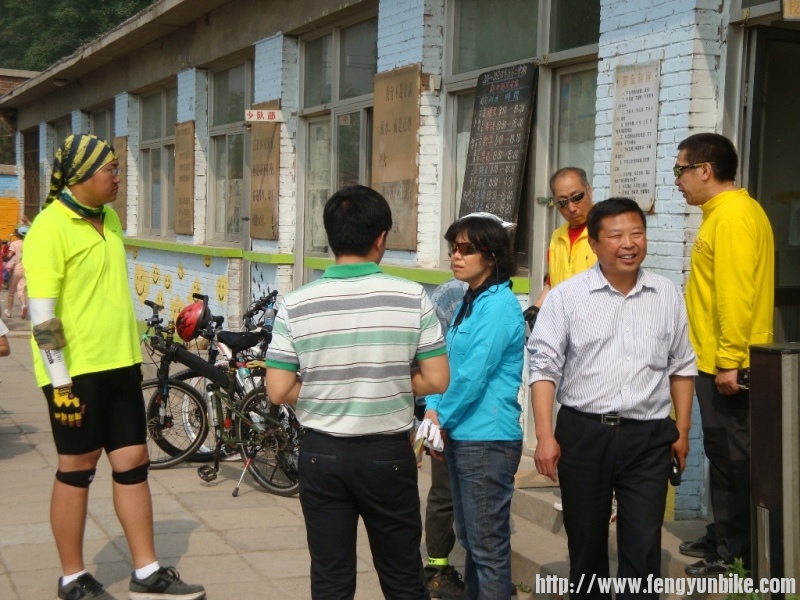 5.10红旗小学 024.jpg