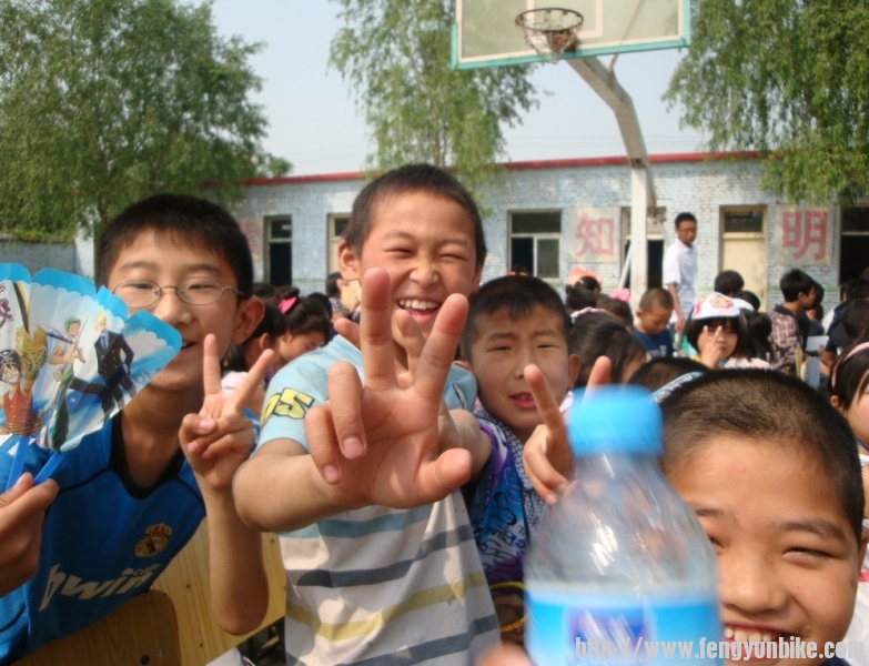 5.10红旗小学 037.jpg