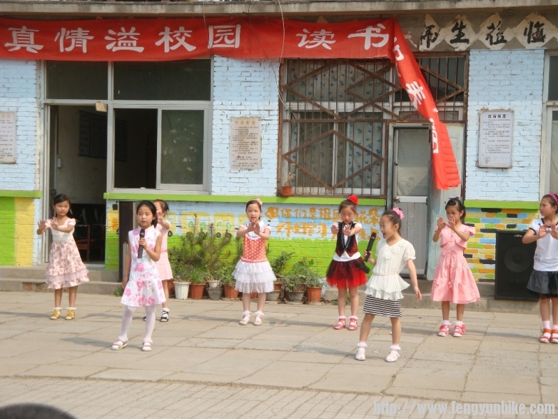 5.10红旗小学 055.jpg