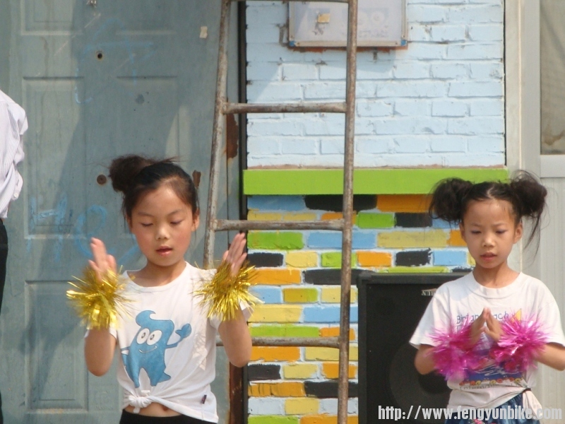 5.10红旗小学 065.jpg