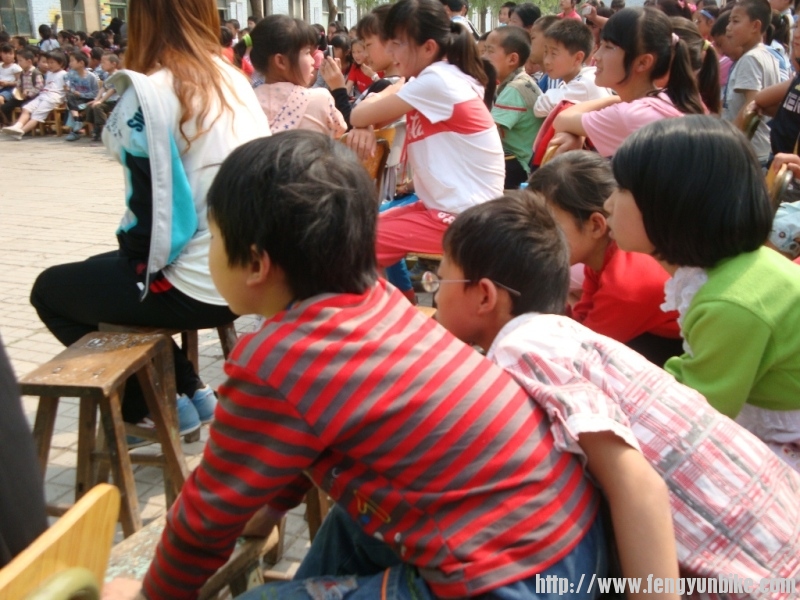 5.10红旗小学 070.jpg