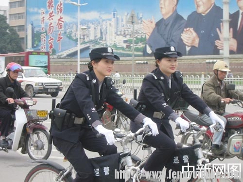 news_cn-20050320-1713-2.jpg