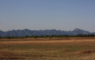 康西草原的草还没有绿 满目苍茫