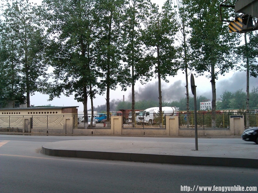 新发地突遇大火