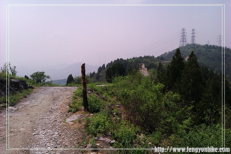 回头拍摄的照片