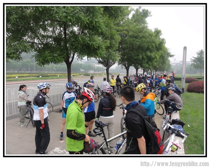 钢东门集合地点