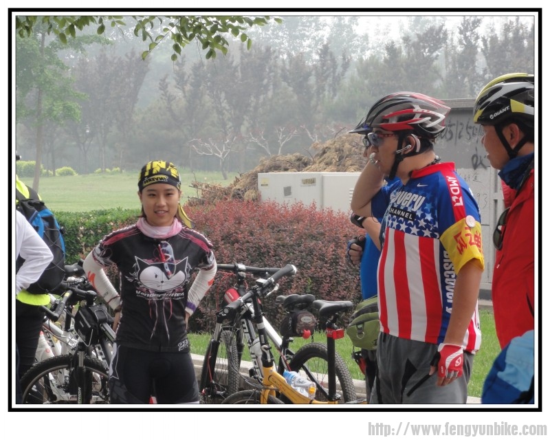 钢东门集合地点