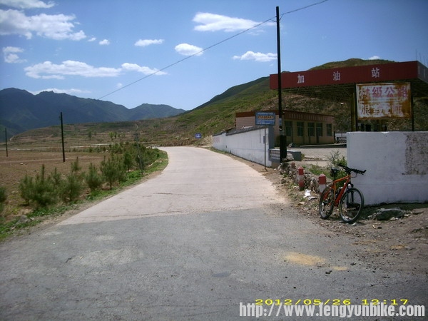 DSCI3447下海坨乡出口.jpg