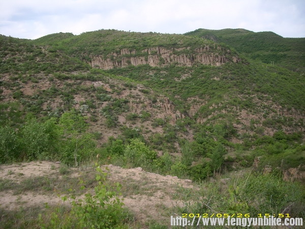 DSCI3507爬长嵯.JPG