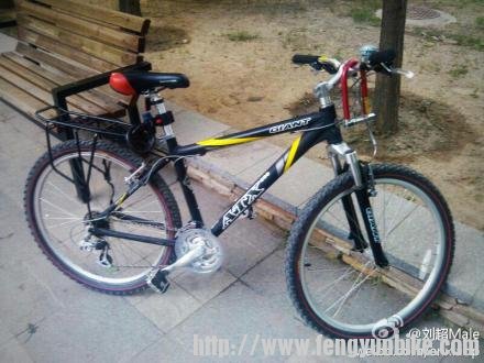 Pp的ATX680 装了个置物架