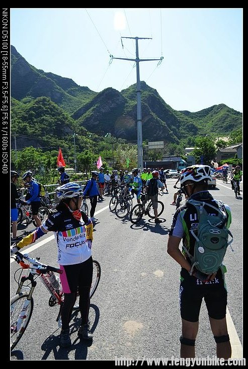 二位老大商量什么呢