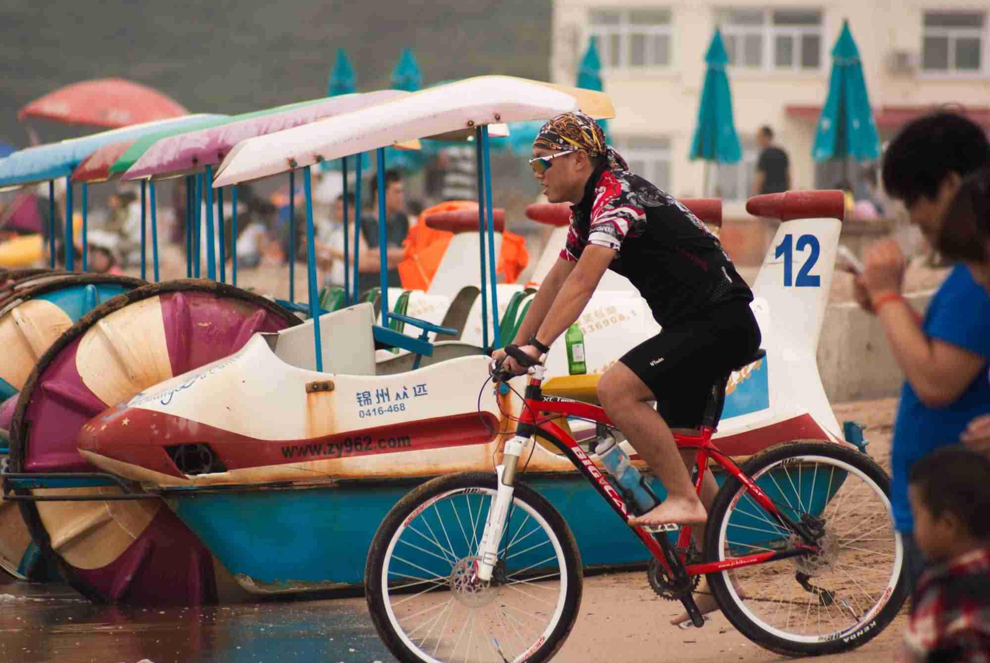 上几张自己的照片吧！帅锅来喽！