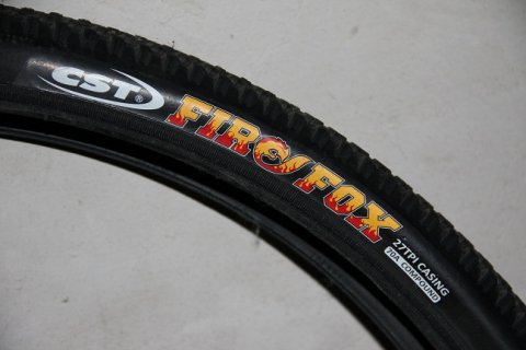 正新火狐狸26×1.95外胎两条