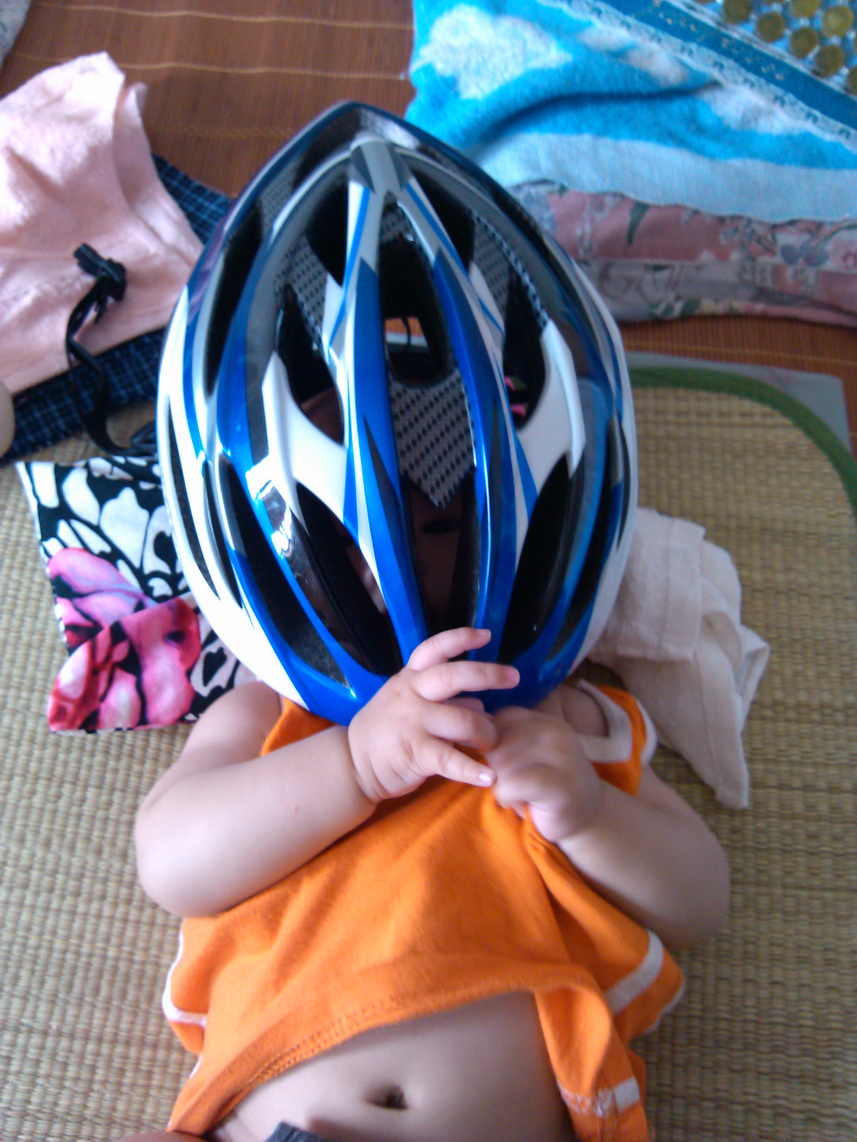 看我像不像奥特曼