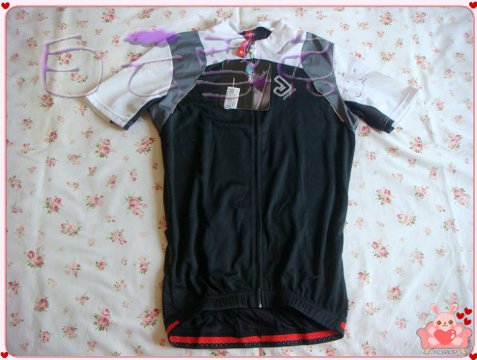 捷酷女款训练短袖M,L