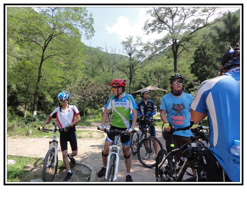 东方红休息后出发