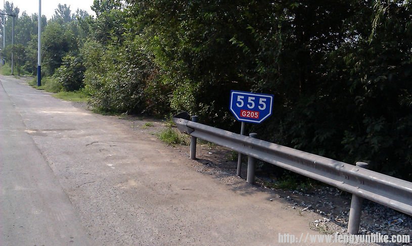 哭吧，可是还没到午饭的地方啊