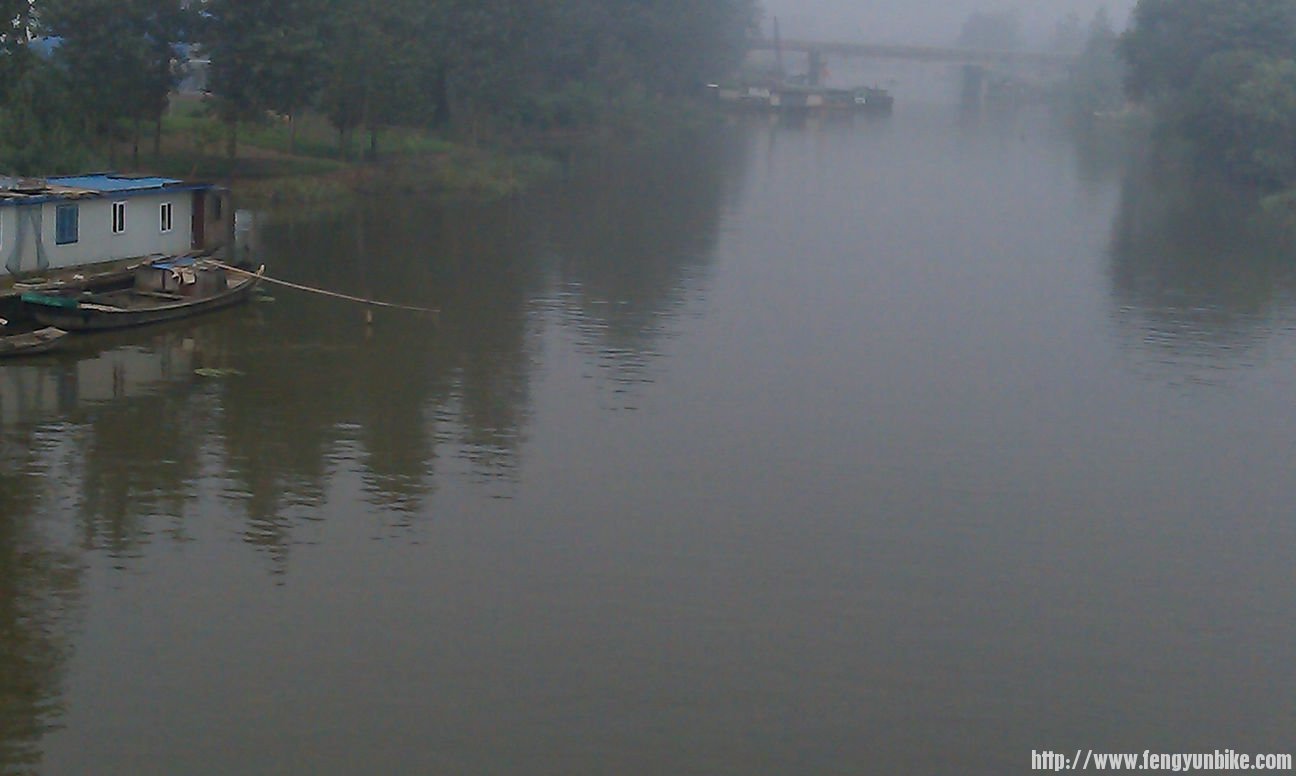 人家，流水，小桥雾