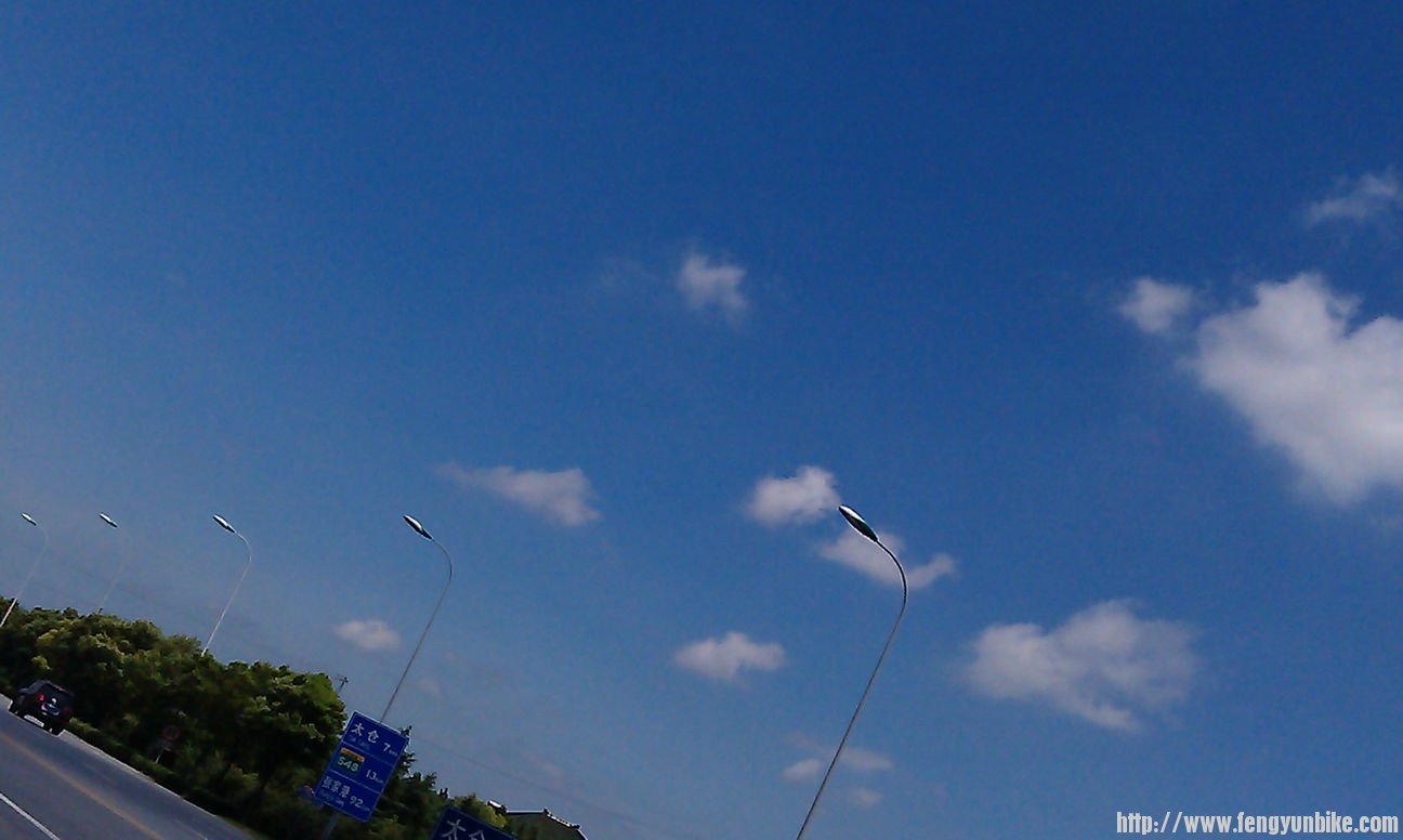 上海界反拍太仓交通牌