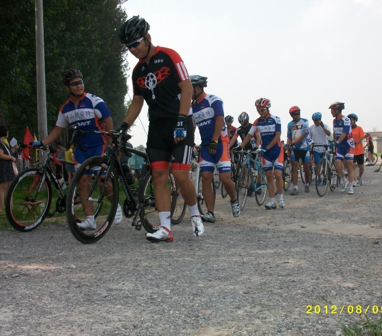 8。5朱通州大运河 准备出发03.jpg