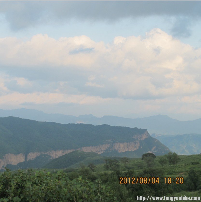 15赤壁山顶  大景.jpg