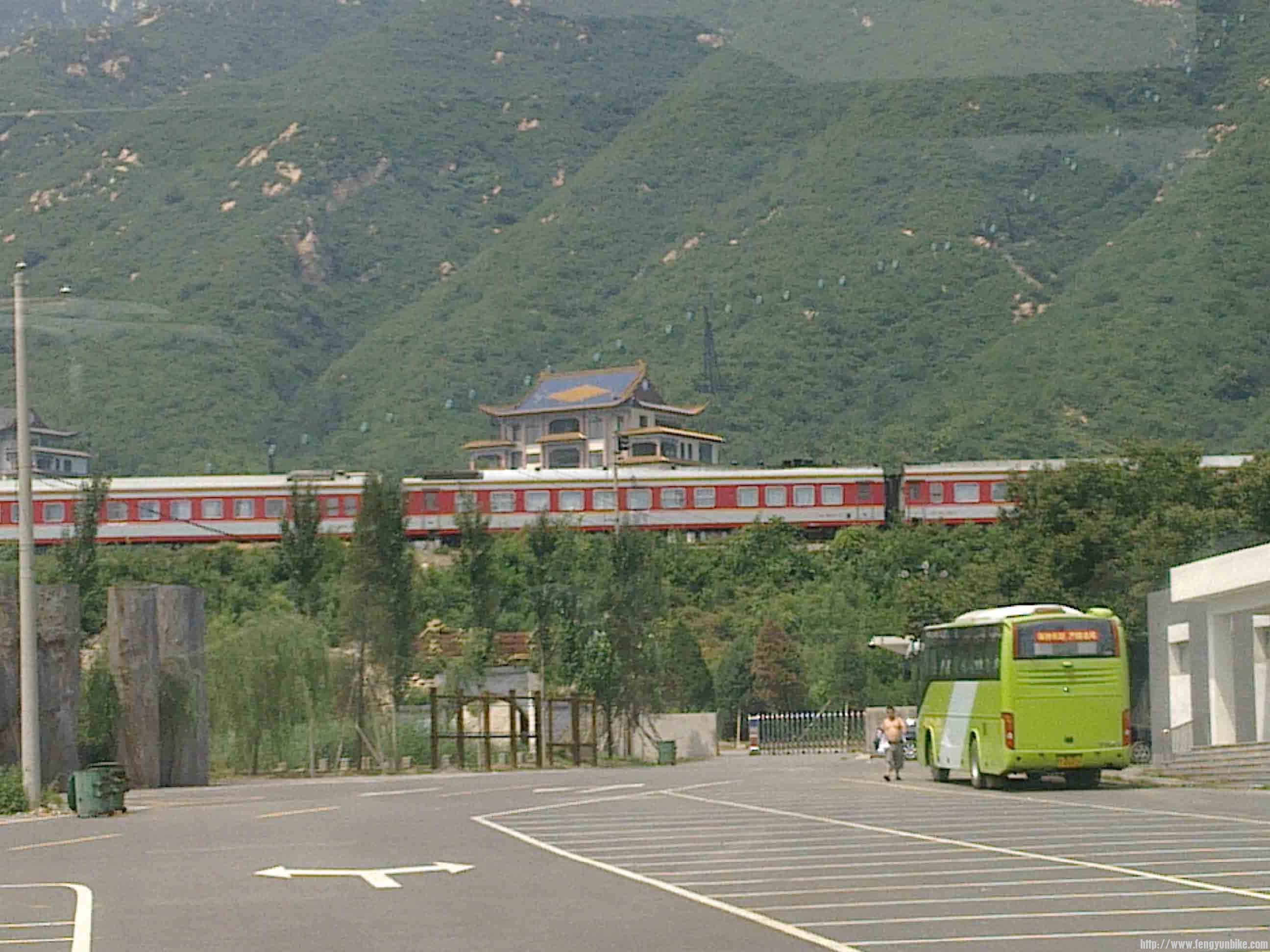 987终点站 远处是什么景区