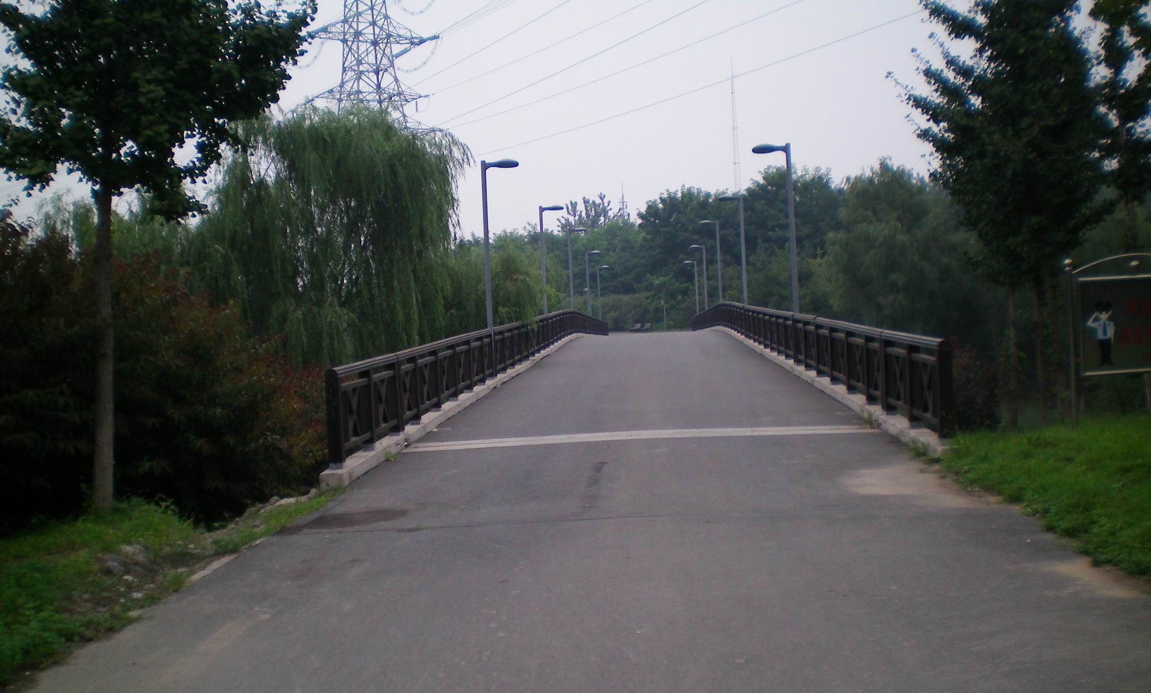 调整大小 南面的小桥.jpg