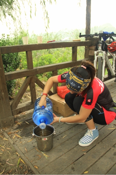 看 这就要开始洗菜了