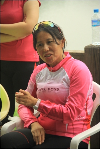 木兰队开始饭后休闲活动 自我介绍