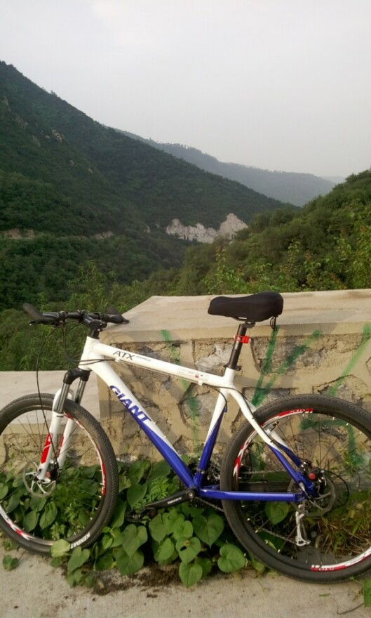 香山西北，从西看东看