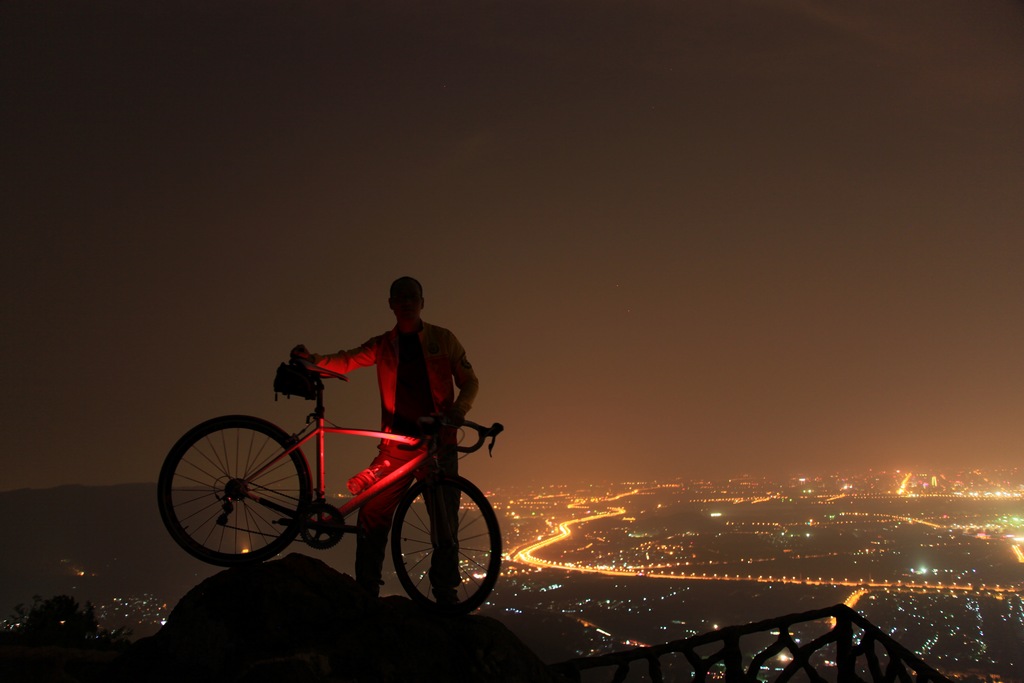 七夕夜骑行鬼笑石