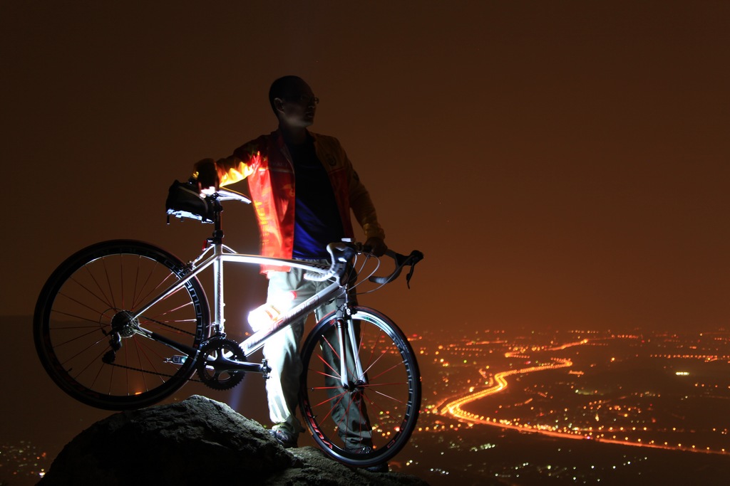 七夕夜骑行鬼笑石