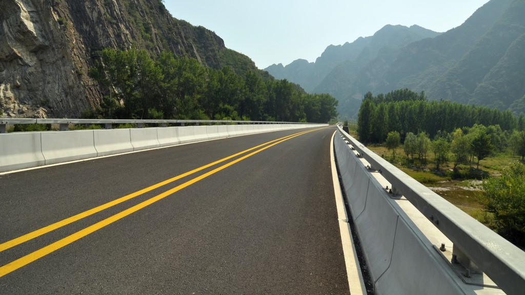 公路养护得好.jpg
